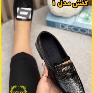 کفش کالج زنانه پاشنه کوتاه میم ورنی مشکی